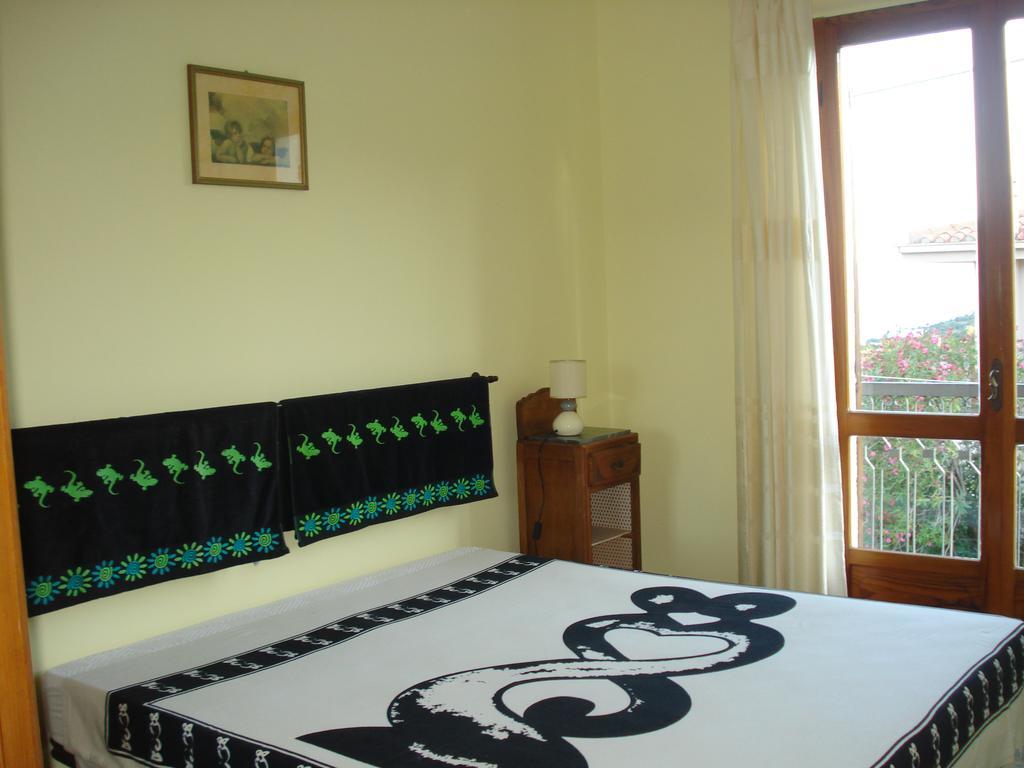 Ferienwohnung Casa Degli Oleandri Sul Cortile R6314 Cala Gonone Zimmer foto